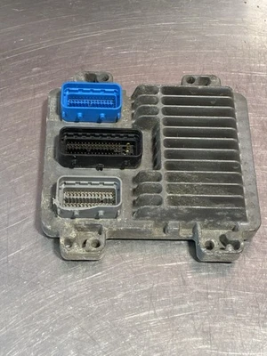 2004-2005 Chevy Silverado/GMC Sierra LLY DURAMAX/ALLISON PCM 15141667/15246462 - Image 1 of 4