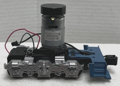 MTH SD-50 DIESEL PARTS MOTOR 6-WHEEL TRUCK WITH POWER COUPLER - TESTED - WORKS - Image 1 of 4