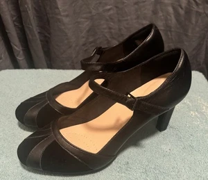 Clarks Women’s Ambyr Black Comb Pumps Size 10 NWOB - Picture 1 of 5