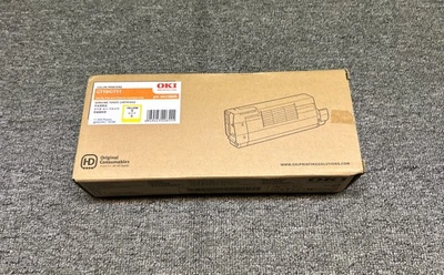 OKI Genuine 44318609 YELLOW Toner Cartridge - For OKI C710 C711 printer Series - Image 1 of 2
