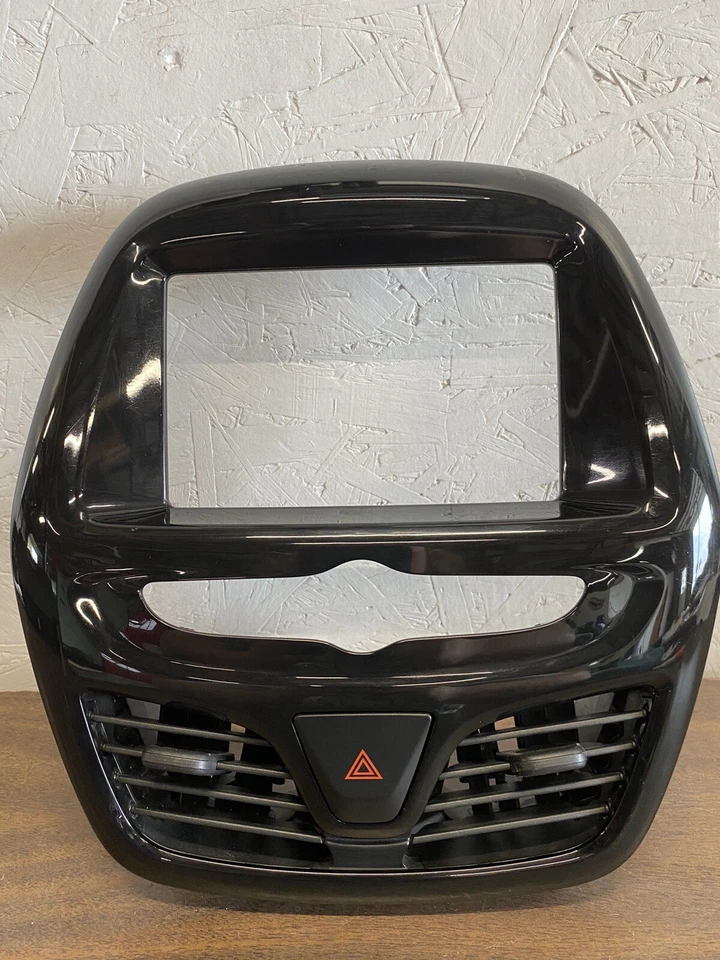 2016-2018 Chevrolet Spark GM OEM Center Bezel 95409439 - Image 1 of 4