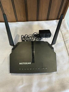 NETGEAR Cable Modem WiFi Router Combo C6220 - Compatible With All Cables AC1200 - Picture 1 of 6