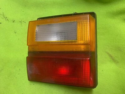 Задний фонарь левый внутренний со стороны водителя для Audi 5000 84 85 86 87 88 - Изображение 1 из 3