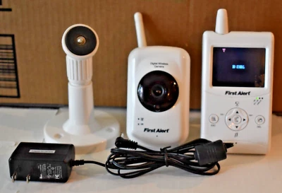First Alert Digitale drahtlose Familien-Überwachungskamera & LCD-Monitor - DWB-740 - Bild 1 von 4