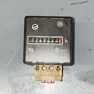 Grasslin UWZ48-L Hour Meter 110-127V 60Hz *USED - Image 1 of 4