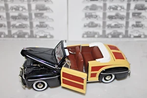 National Motor Museum Mint 1946 Sportman Convertible 1:32 The Silver Age of Ford - Picture 1 of 14