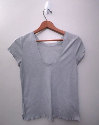 Nike Mujer Grande Gris Acanalado Elástico Camiseta Informal Correr Camiseta Atlética Foto 1 de 4