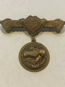 Vintage 1965 UNITED NATIONS Brosche Anstecknadel Anstecker 20 Jahre Jubiläum 1945-1965 - Bild 1 von 7