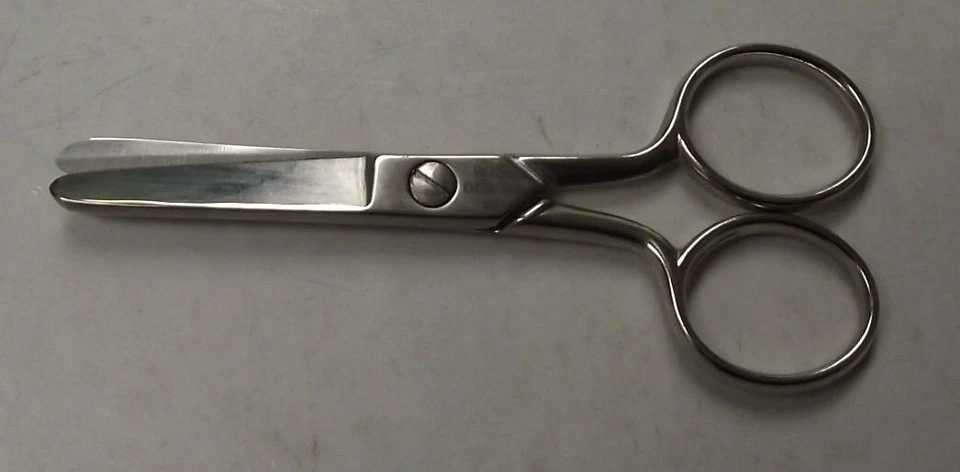 Wiss 064SP 4" Pocket Double Round Safety Point Scissors Italy - Image 1 of 2