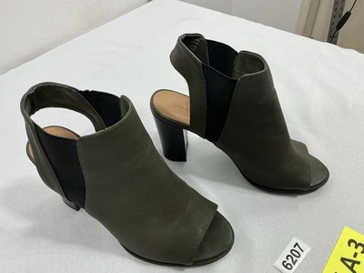 Womans Call It Spring Stretch Slipon Sandals 8.5 Green Peep Toe Slingback NWOT  - Image 1 of 4