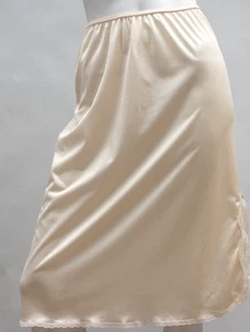 Vintage Lace trim Nylon Slip Skirt Union Made By Maidenform Cottagecore - Picture 1 of 8