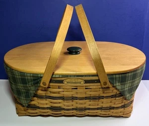 Longaberger Traditions Collection Generosity Basket 1999 Edition w/ Divider - Picture 1 of 17