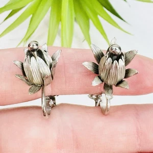 Vintage Giovanni Budding Blooming Flower Silver Tone Clip On Earrings - Picture 1 of 8