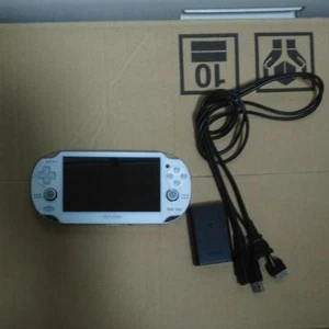 Playstation PS vita PCH1000-ZA02 white console only From japan charger - Picture 1 of 1