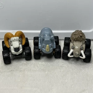 Lote de camiones diecast Blaze and the Monster Machines Mammoth Bighorn Rhino - Imagen 1 de 14