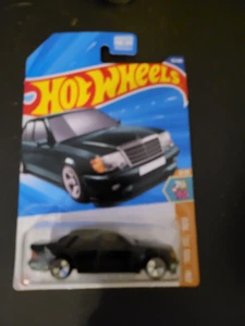 2025 Hot Wheels #52 HW '70s VS. '80s 3/10 MERCEDES-BENZ 500 E Green Near Mint - Picture 1 of 2
