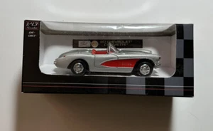 1957 Chevrolet Corvette 1/43 Scale City Cruisers: Collector Series (DG1) - Picture 1 of 8