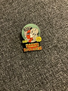 DISNEY MARVEL COMIC SUPERHERO PIN - Picture 1 of 6