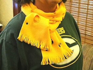 NFL GREEN BAY PACKERS Polarfleece "Cheese Wrap" Schal - Bild 1 von 6