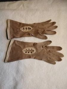 Vintage Light Brown Womens Gloves With Three Snaps - Picture 1 of 5