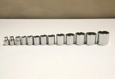 CRAFTSMAN 1/2" DR, 6PT, SAE SOCKET SET 13 PIECES, 1/4" - 1" - Image 1 of 3