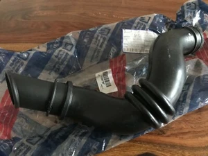 Fiat Punto 93-99 NEW GENUINE air intake hose 7754736 24C4 - Picture 1 of 4