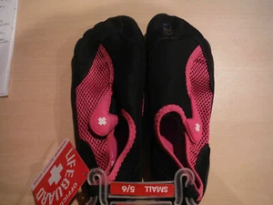 Nuevo con etiquetas Salvavidas Aqua Calcetines Actividad Zapatos de Agua Mujer - PEQUEÑA Elección de Color - Imagen 1 de 10