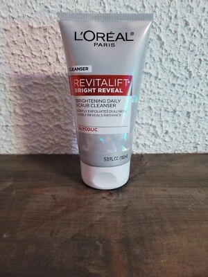 Limpiador exfoliante iluminador L'Oreal Paris REVITALIFT Bright Reveal 5 fl oz NUEVO Foto 1 de 3