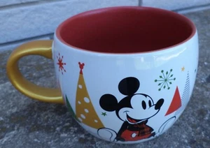 Disney Theme Park Large Christmas Mickey & Minnie Ceramic Coffee Tea - Picture 1 of 3