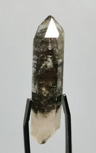 Muestra de doble terminación de cristal de cuarzo fantasma negro tibetano - Imagen 1 de 10