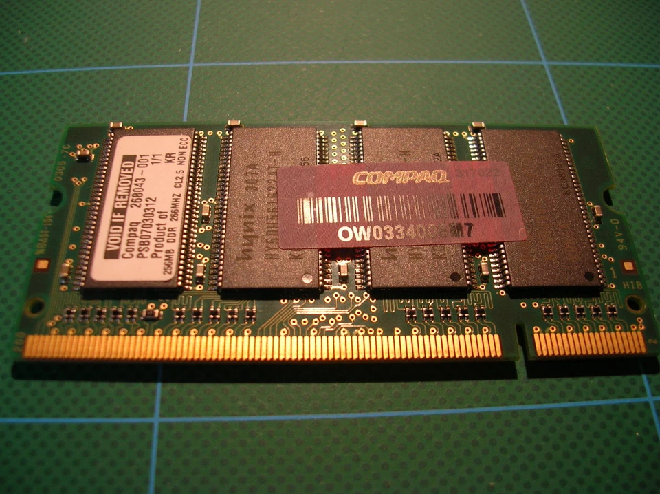 SODIMM SDRAM - DDR 266 - PC 2100 - 256 MB Compaq - Immagine 1 di 1