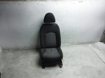 Nissan Versa Sv 2016 2017 2018 sedán asiento del pasajero delantero tela negro Foto 1 de 4