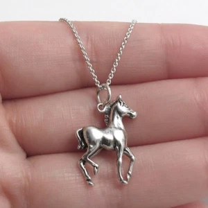 925 Sterlingsilber Trabpferd Colt Charm mit Halskette - Bild 1 von 1