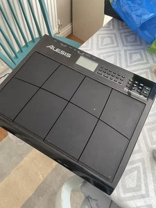 Alesis Performance Pad Drum / percussion Machine - Foto 1 di 16