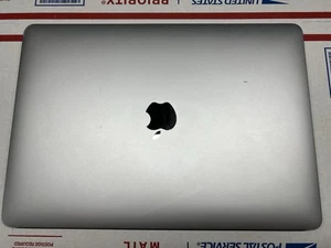 Apple MacBook Pro 13" (256GB SSD, Intel Core i5-8279U, 2.40GHz, 8GB RAM) Laptop - Bild 1 von 6