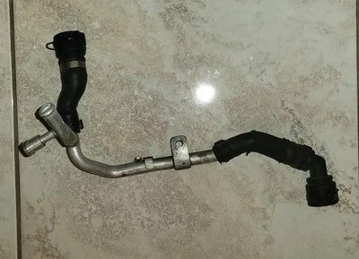 2010-12 奥迪 S4 散热器软管冷却剂软管 3 017 373 01S — 第 1/2 张图片