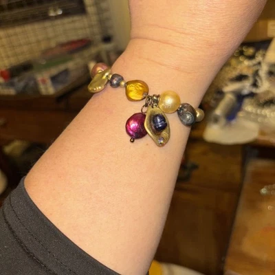 Pulsera elástica con cuentas Treska Venus Foto 1 de 4