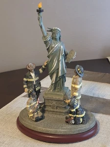 FDNY 9/11 -Statue Vanmark Red Hats Of Courage “UNITED WE STAND” 12” # 9651 -A6 - Picture 1 of 13