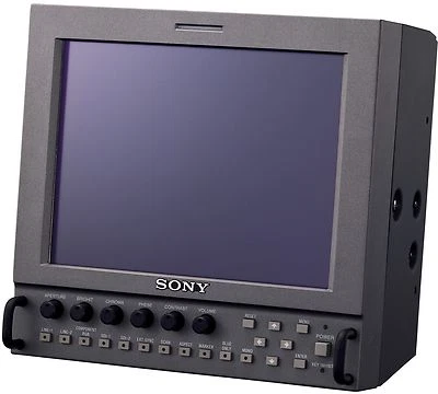 SONY LMD-9030 9" PORTABLE MONITOR WITH SDI INPUT. AC/DC OPERATION = N E W = - Image 1 of 4