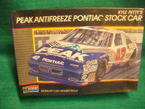 MONOGRAM KYLE PETTY'S #42 PEAK ANTIFREEZE PONTIAC 1:24 SCALE MODEL - Picture 1 of 6