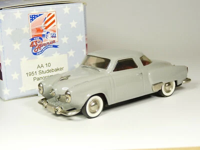 43rd Avenue Milestone 1/43 1951 Studebaker Panorama Hecho a Mano Modelo de Metal Blanco Foto 1 de 2