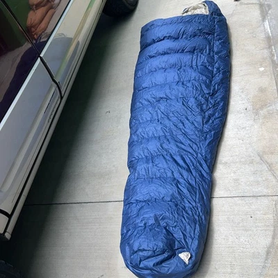 feathered friends sleeping bag blue - Image 1 of 4