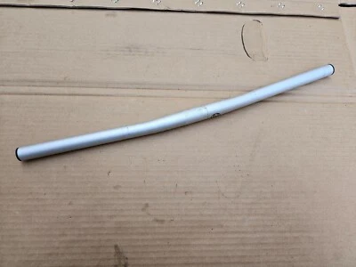 Manillar de bicicleta de montaña Avenir 56 cm de colección barras planas aluminio 180 g hecho en EE. UU. Foto 1 de 4