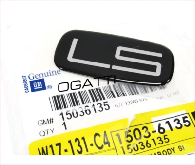 NUEVO OEM GM CHEVROLET SILVERADO 99-07 PANEL LATERAL "LS" EMBLEMA GM# 15036135 Foto 1 de 3