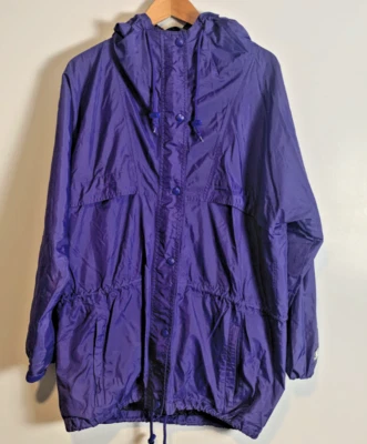 Chaqueta/rompevientos grande con capucha púrpura para mujer Helly Hansen Foto 1 de 4