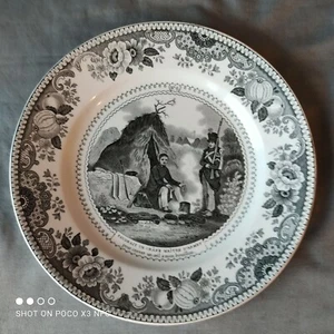 ANCIENNE ASSIETTE PARLANTE CHOISY LE ROI MILITARIA N°6 - Picture 1 of 4