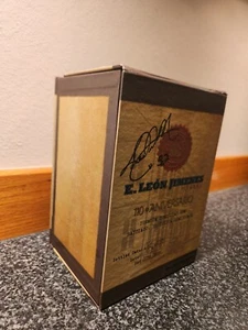 Karl Malone Utah Jazz Signed E. León Jimenes Autographed Rum Box NBA Basketball - Picture 1 of 5
