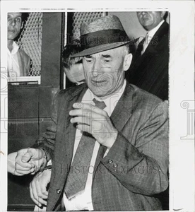 1961 Stampa Foto Dr. Robert Soblen entra in tribunale per essere condannato. - lry03588 - Foto 1 di 2