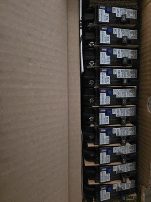 Siemens Q120DFN Arc-Fault/Ground-Fault Dual Function Circuit Breaker - Image 1 of 3