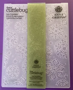 Anna Griffin Paper Snowflakes Embossing Folder - Picture 1 of 2